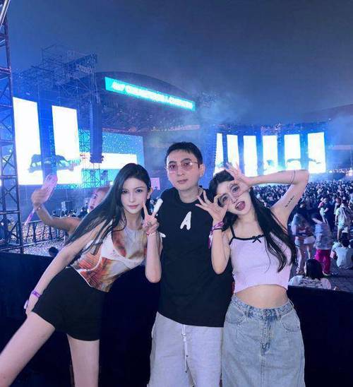 思聪的日子为啥这么火？有钱人的世界你不懂！