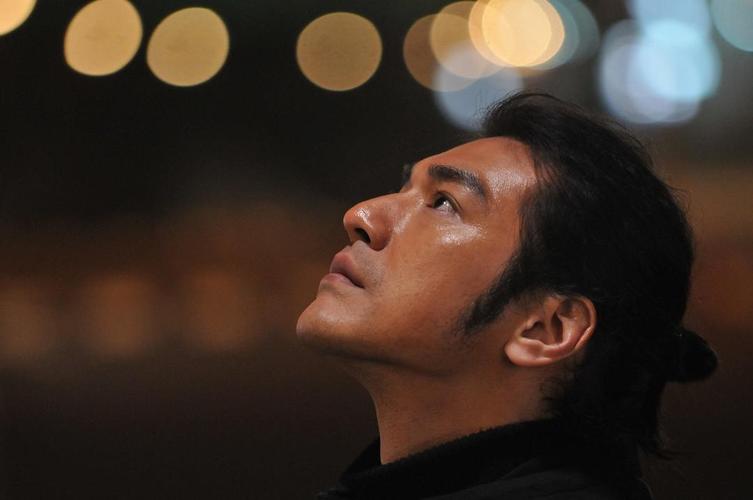 怪人二十面相：日本推理小说巅峰之作，值得一看再看