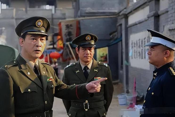 电视剧内线剧情介绍：潜伏特工的生死较量，谁才是真正的“报春鸟”？
