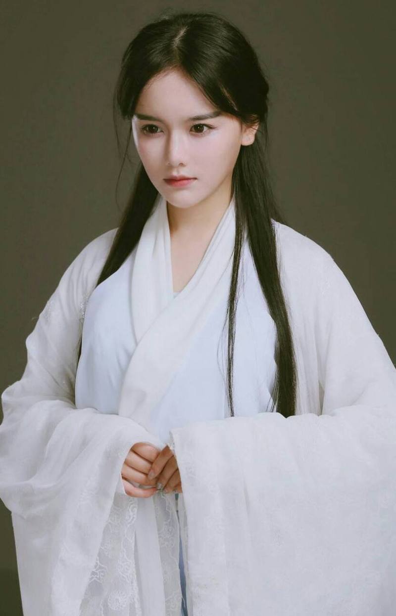南笙男人装写真大曝光，女神形象全颠覆！