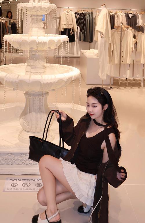 韩国服装模特私下穿搭怎样？揭秘明星同款