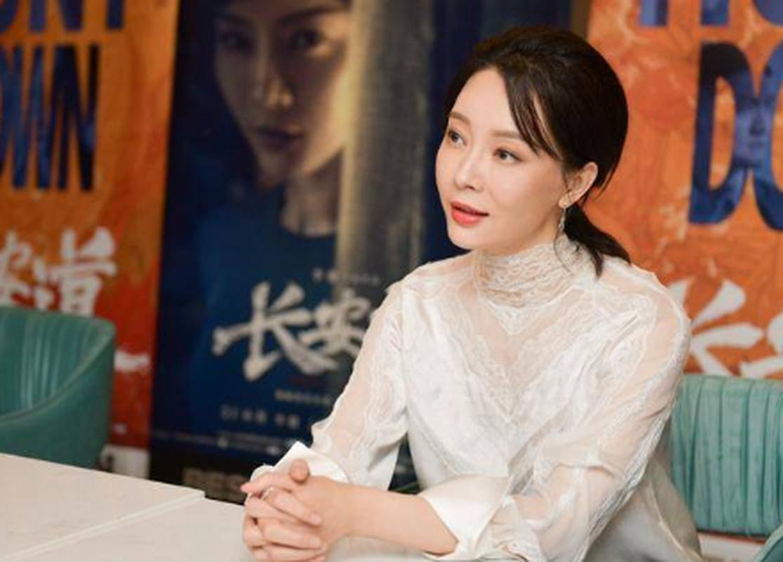 相思树电视剧剧情介绍：吴秀波陈数主演的都市情感剧