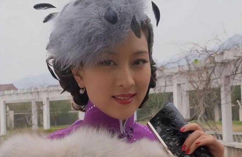 旗袍电视剧全集免费观看：传奇女谍的抗战故事