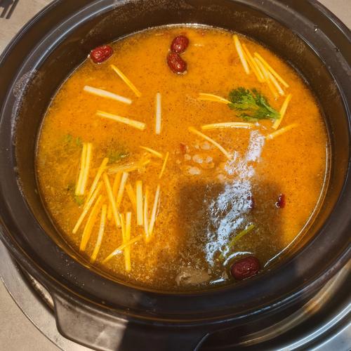 清汤火锅开锅慢还是红油快？(差异对比一目了然)