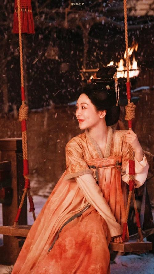 真我霓裳在哪里可以看全集？（免费观看渠道大公开）