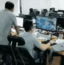 在公司moyu被老板发现了怎么办？3招帮你轻松化解危机！