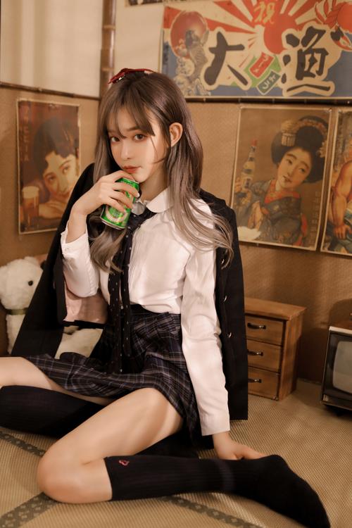 林西亚私下生活如何？带你看看镜头背后真实的她！