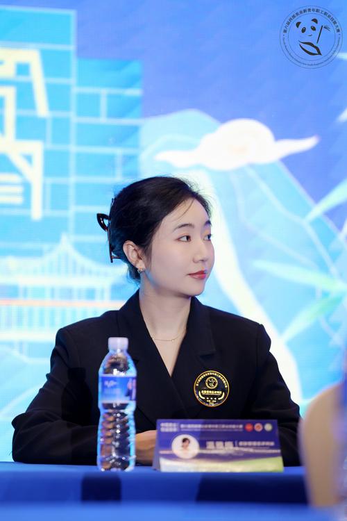 施晓赟是怎么成名的？回顾他出道至今的精彩经历！