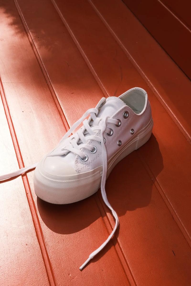 静谧鞋到底好不好穿？真实用户测评告诉你是否值得入手！