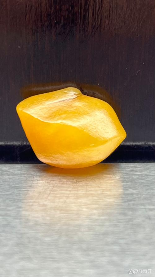 金色的曲玉哪里有?这些地方值得一寻!