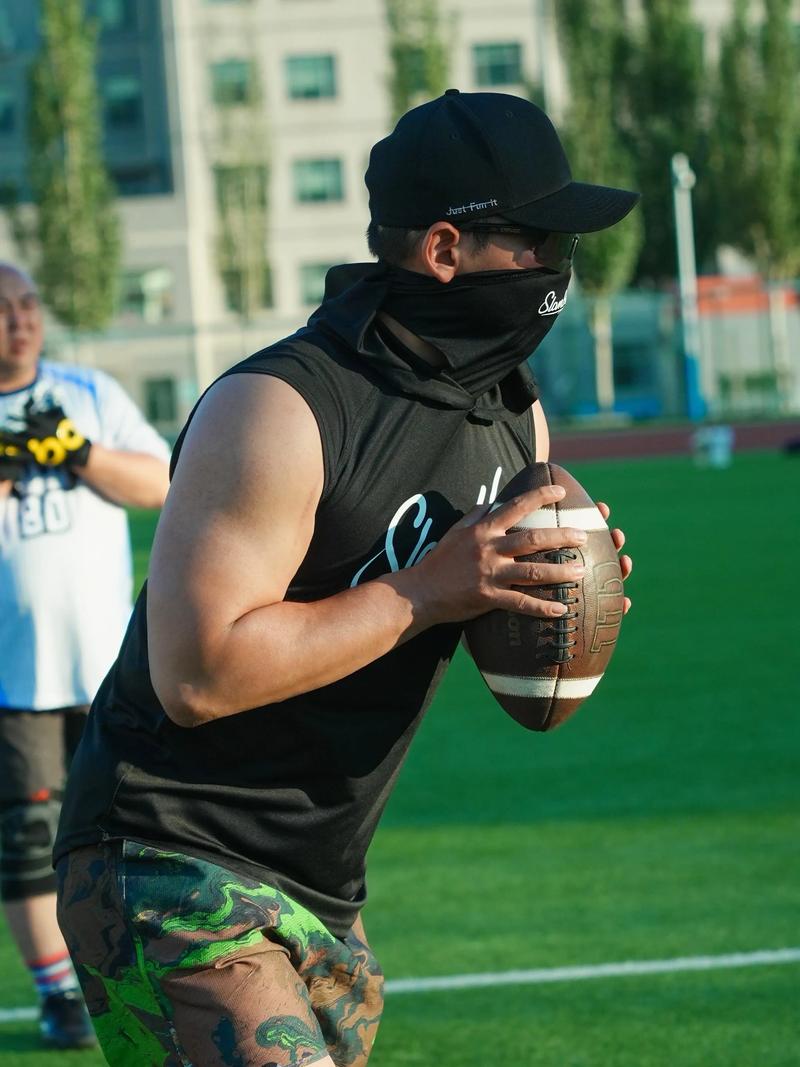 橄榄球传球训练怎么做?每天坚持这4个动作效果好!