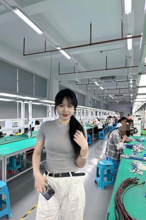 郑佳甄现在在做什么工作？她的近况和最新动态大曝光！