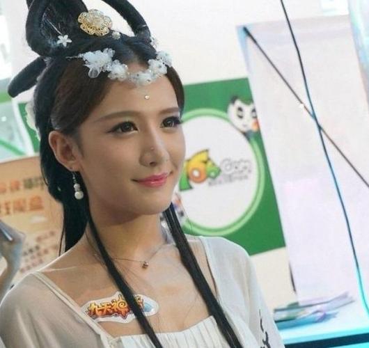 小灿女最火的视频是哪个？这几个爆款作品你千万别错过！