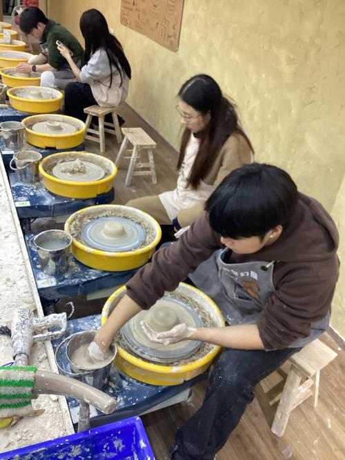 小熊泥苑手作体验怎么样?新手去玩泥巴好玩吗?