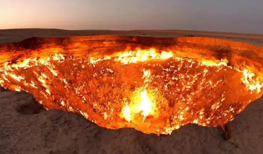 精铁之门为什么这么火？这3个原因让你忍不住入坑！