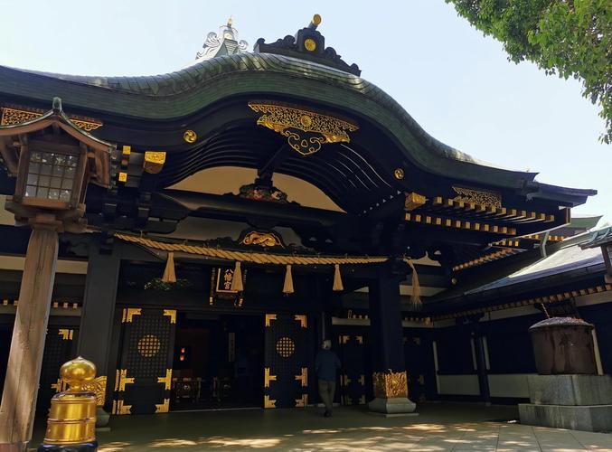 探索“神社的大穴”:下载途径与游戏深度分析