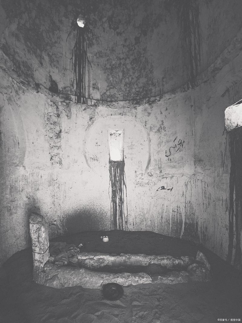 探索暗所恐怖症：心理深渊中的游戏体验