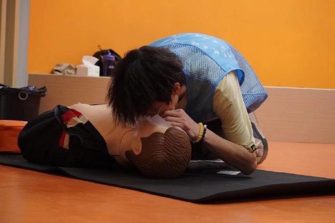 如何安装和体验堕落人妻最新版本：新手指南