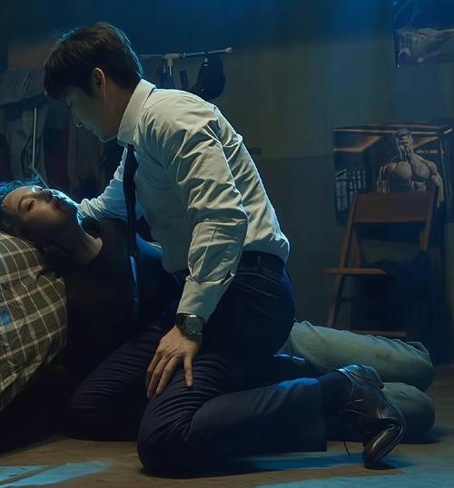 欲望交响曲官网：深度解析其在绅士游戏领域的影响力与未来发展