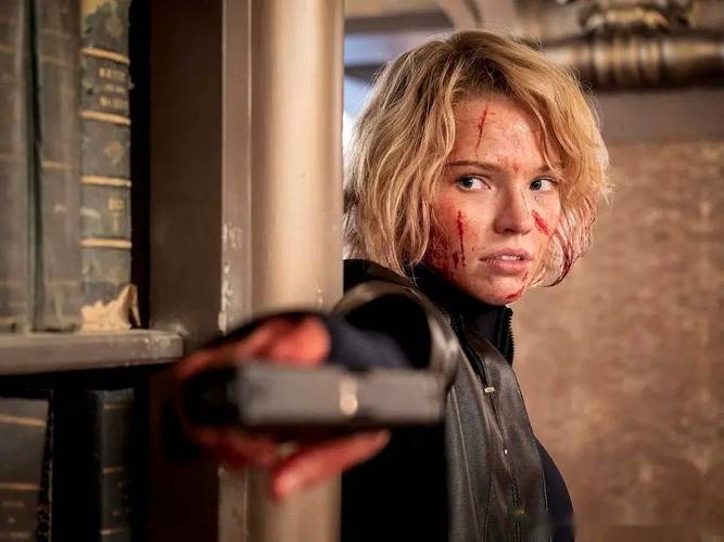 深度解析《特工艾莲娜》：一款融合策略与魅力的游戏