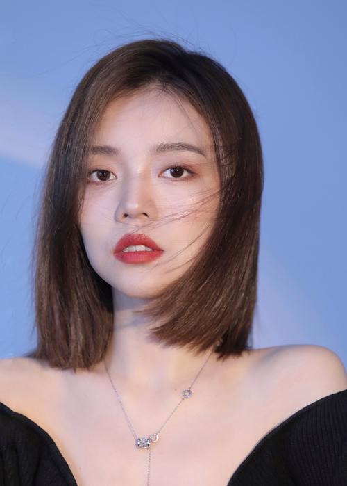 探讨秀人网李丽莎与杨过游戏的交汇与创新