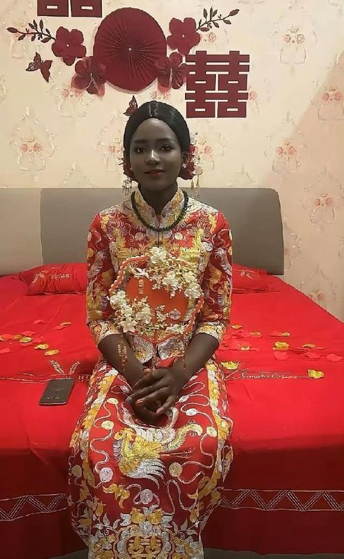 被染黑的新婚妻子：深度分析与影响探讨